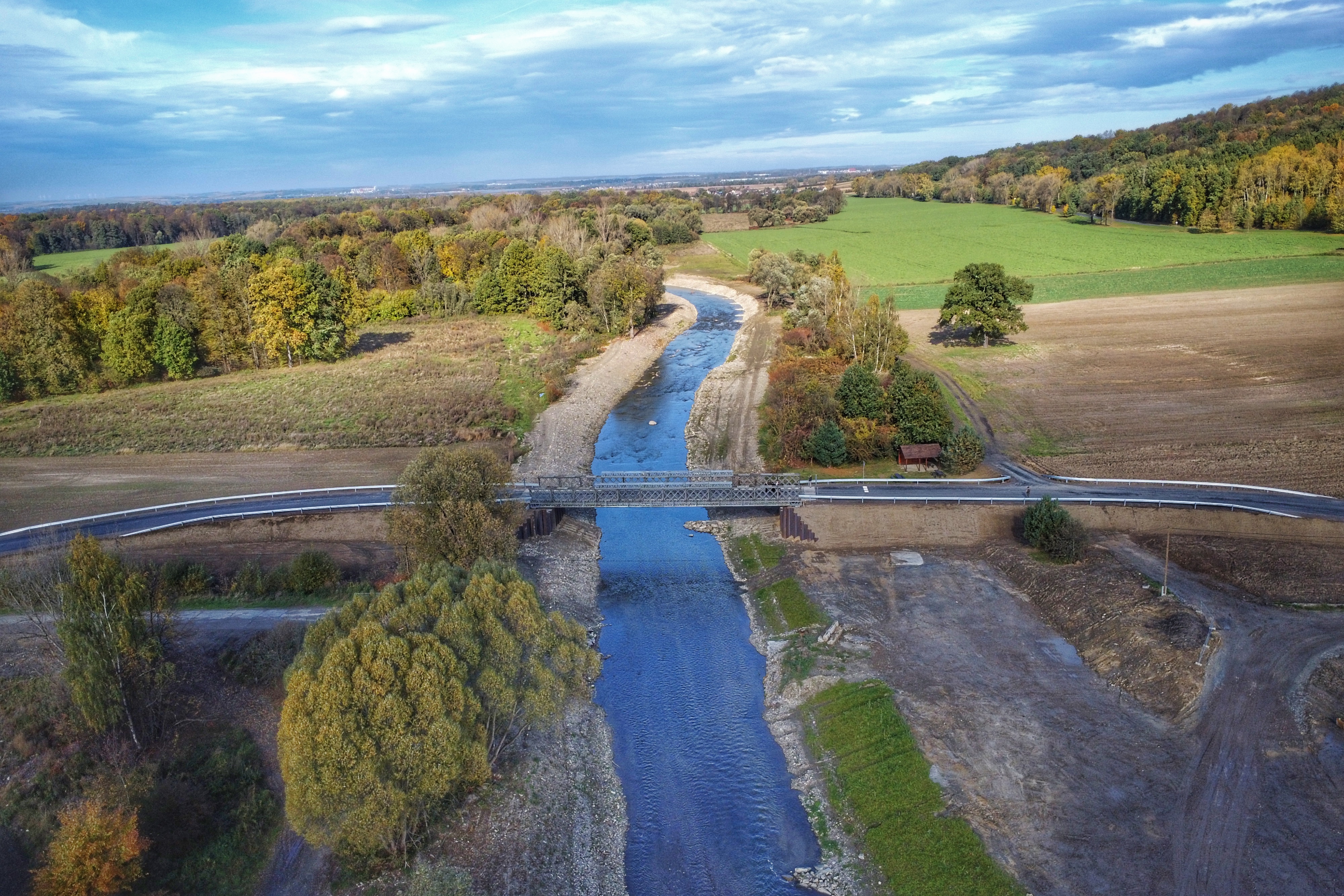 Na zdjęciu most tymczasowy w Markowicach
